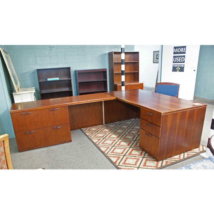 Used Wood Veneer L Shaped Desks